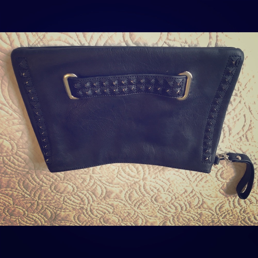 Elle clutch